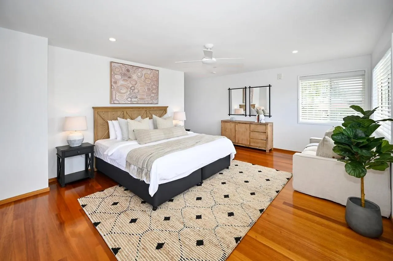 Stunning Mooloolaba Waterfront Home -10 Guests Zb1 Vakantiehuis